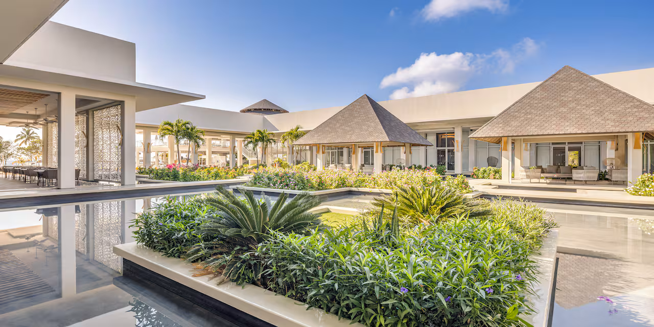 tour 0